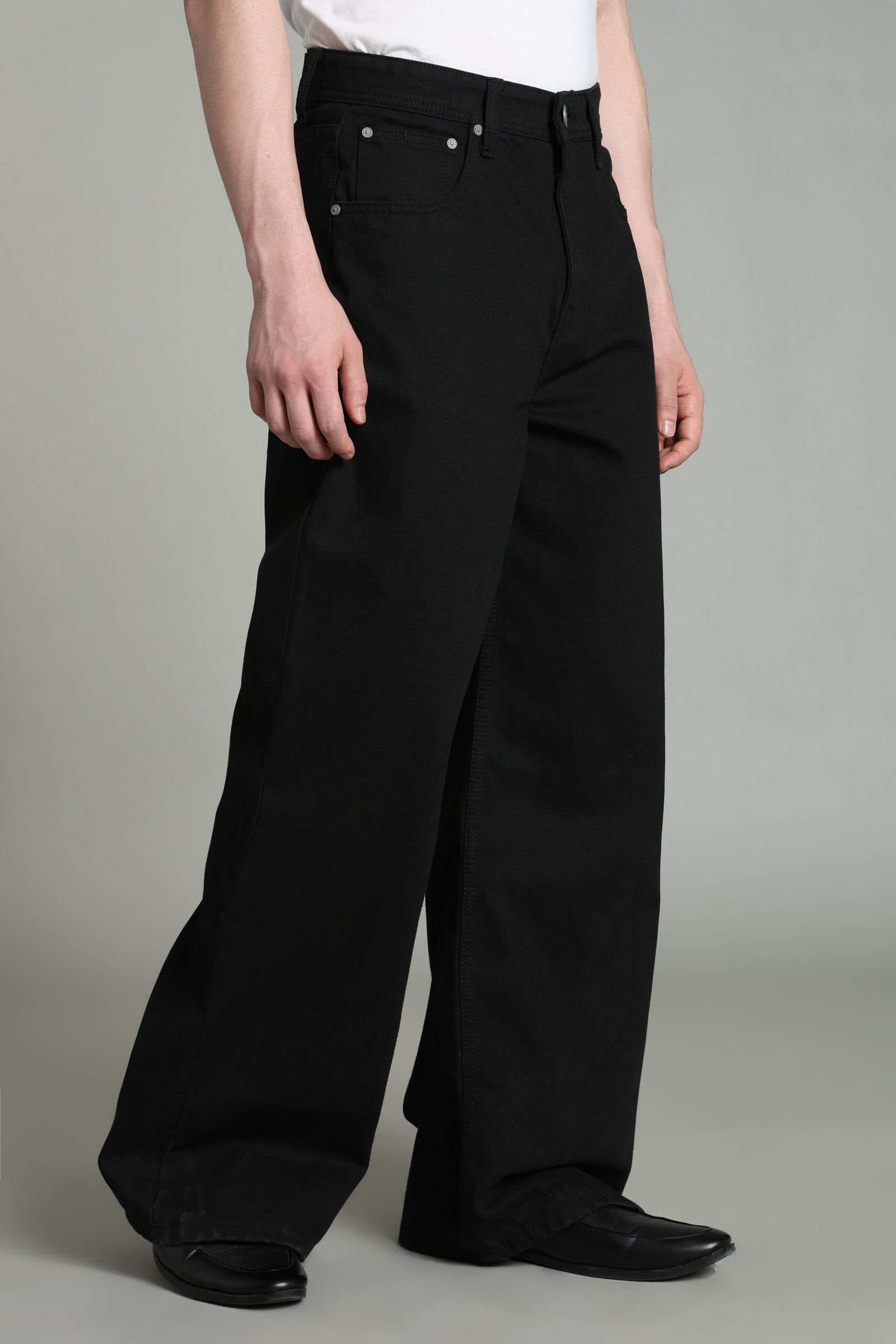 Black Wide Leg Fit