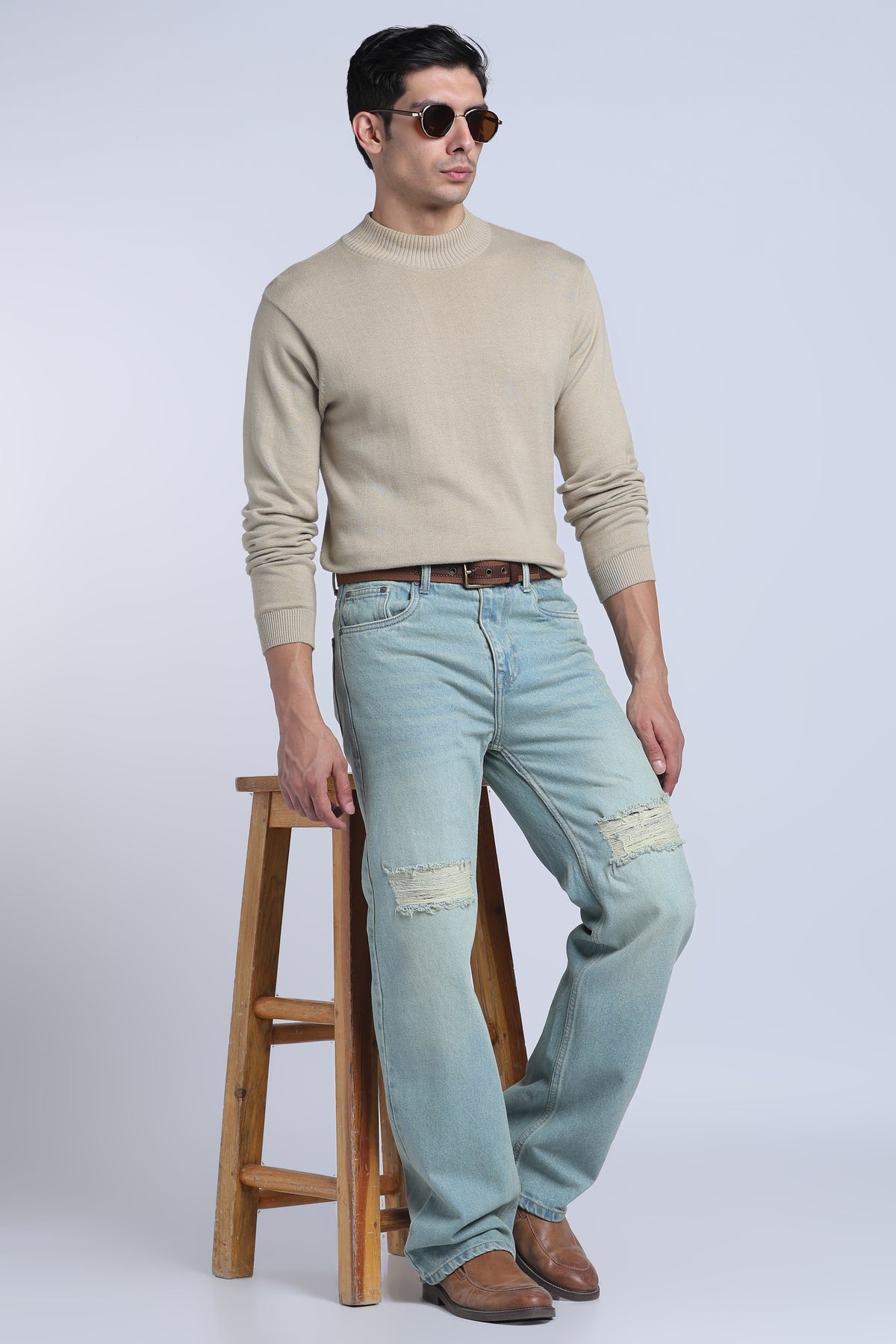 Hillover  Blue Ripped Straight Fit