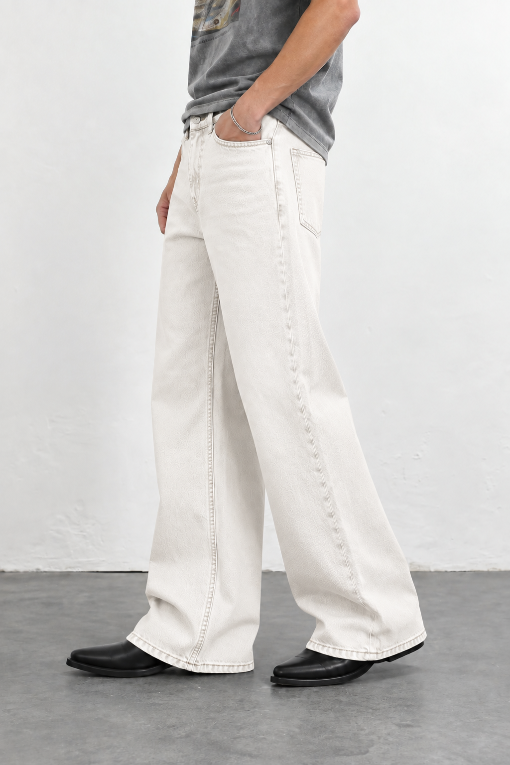 Hillover white biege boot cut Fit