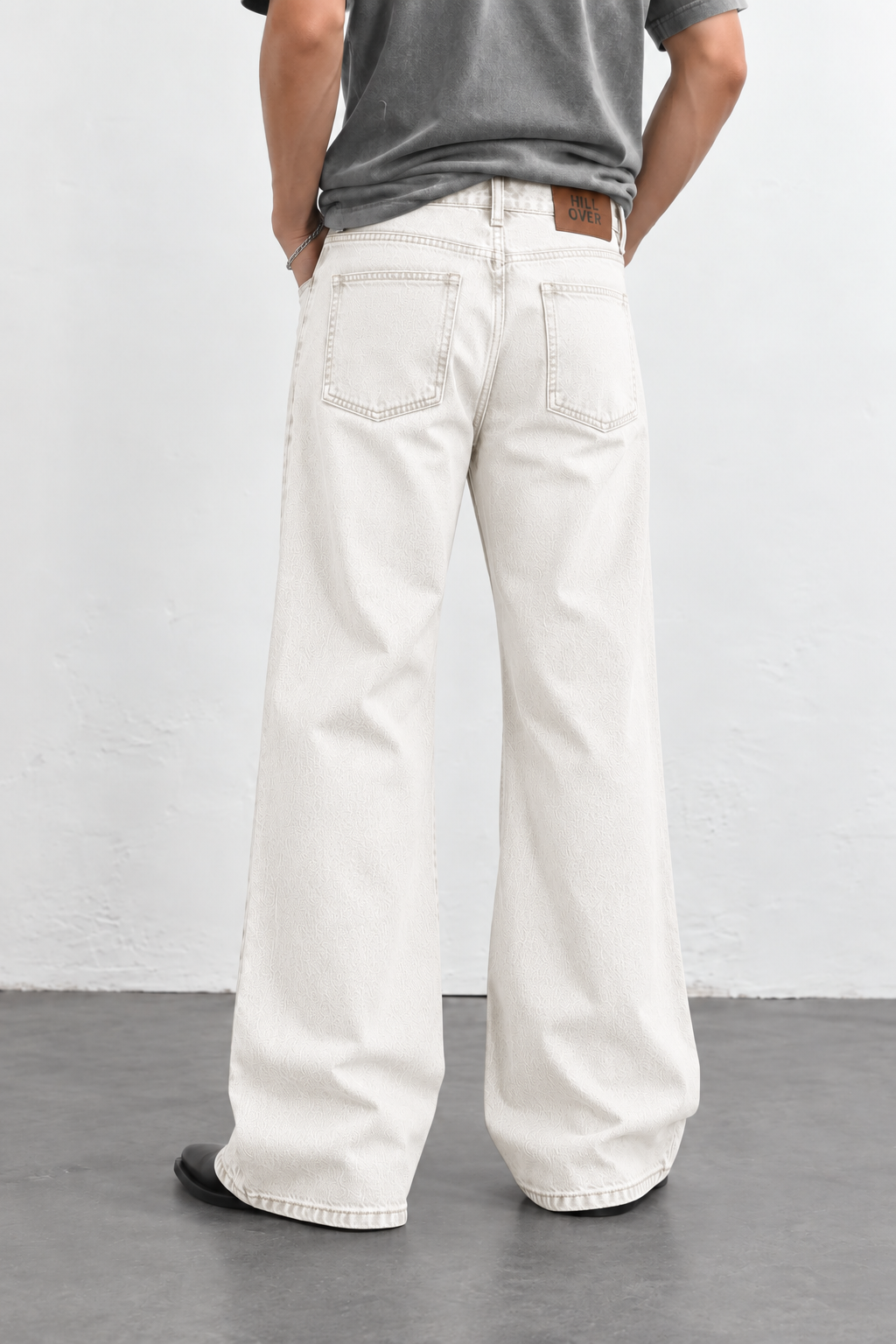 Hillover white biege boot cut Fit